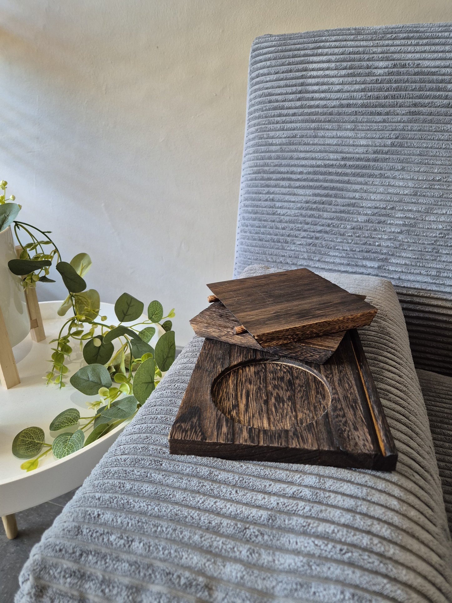 Cozy Bookstand
